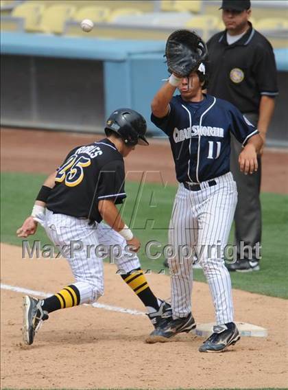 Thumbnail 2 in Chatsworth vs. San Fernando (CIF LACS D1 Final) photogallery.