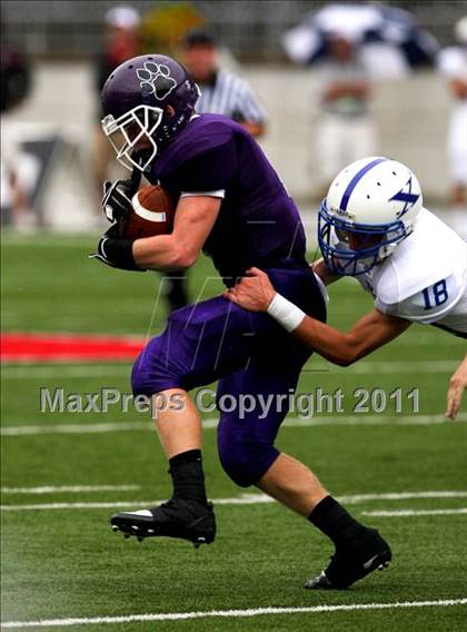 Thumbnail 3 in St. Xavier vs. Pickerington Central (Kirk Herbstreit National Kickoff Classic) photogallery.