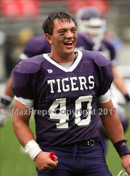 Thumbnail 2 in St. Xavier vs. Pickerington Central (Kirk Herbstreit National Kickoff Classic) photogallery.