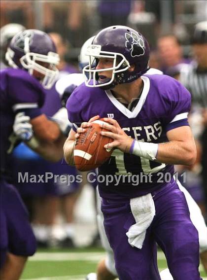 Thumbnail 3 in St. Xavier vs. Pickerington Central (Kirk Herbstreit National Kickoff Classic) photogallery.