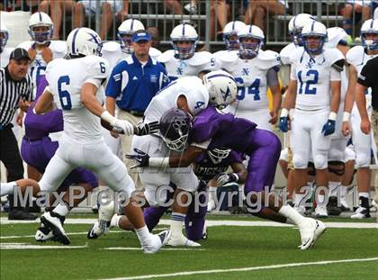 Thumbnail 2 in St. Xavier vs. Pickerington Central (Kirk Herbstreit National Kickoff Classic) photogallery.