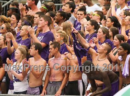Thumbnail 2 in St. Xavier vs. Pickerington Central (Kirk Herbstreit National Kickoff Classic) photogallery.