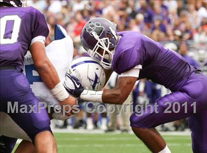 Thumbnail 3 in St. Xavier vs. Pickerington Central (Kirk Herbstreit National Kickoff Classic) photogallery.