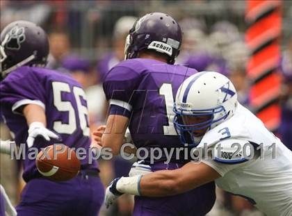 Thumbnail 3 in St. Xavier vs. Pickerington Central (Kirk Herbstreit National Kickoff Classic) photogallery.