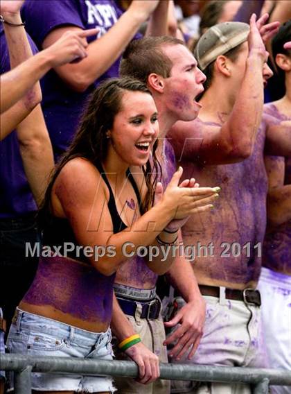 Thumbnail 3 in St. Xavier vs. Pickerington Central (Kirk Herbstreit National Kickoff Classic) photogallery.