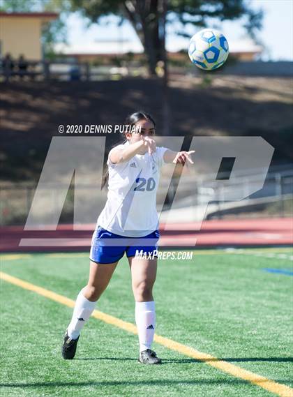 Thumbnail 2 in South San Francisco vs. Santa Cruz (CIF CCS D2 Final) photogallery.