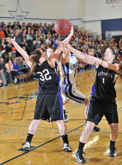 Thumbnail 2 in Cameron vs. Ladysmith photogallery.