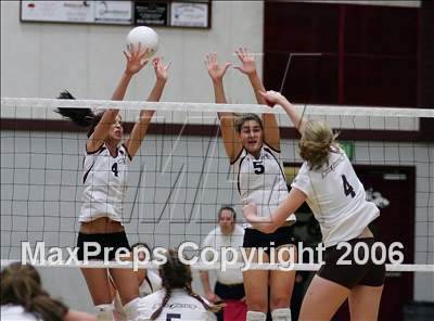 Thumbnail 1 in St. Francis vs Woodcreek (NorCal Playoffs) photogallery.