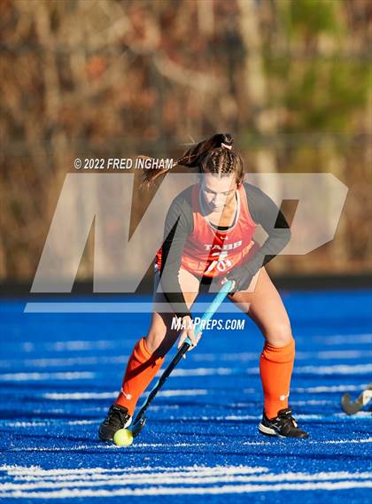 Thumbnail 1 in Poquoson vs. Tabb (VHSL Class 3 State Final) photogallery.