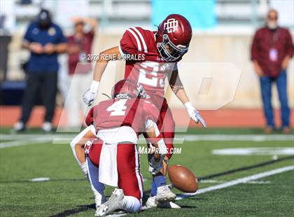 Thumbnail 1 in Strathmore vs Bell Gardens (CIF Div 7-A State Final)  photogallery.