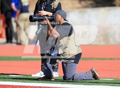 Thumbnail 2 in Strathmore vs Bell Gardens (CIF Div 7-A State Final)  photogallery.