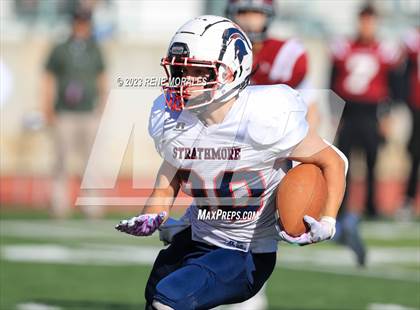 Thumbnail 1 in Strathmore vs Bell Gardens (CIF Div 7-A State Final)  photogallery.