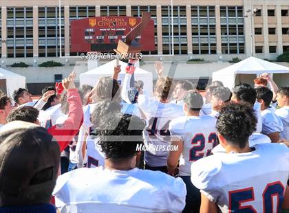 Thumbnail 3 in Strathmore vs Bell Gardens (CIF Div 7-A State Final)  photogallery.