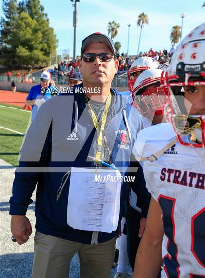 Thumbnail 3 in Strathmore vs Bell Gardens (CIF Div 7-A State Final)  photogallery.