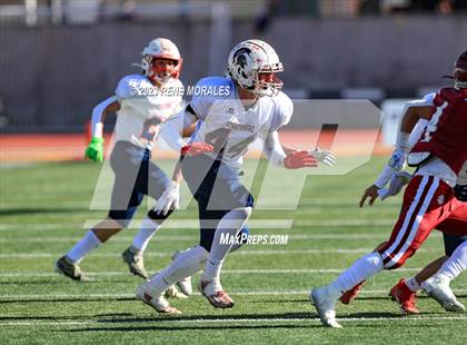 Thumbnail 3 in Strathmore vs Bell Gardens (CIF Div 7-A State Final)  photogallery.