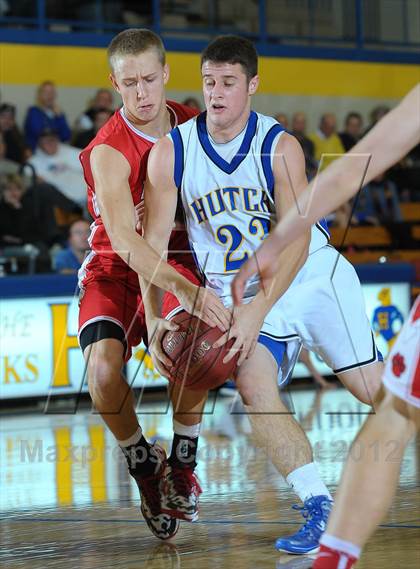 Thumbnail 2 in Hutchinson vs. McPherson photogallery.