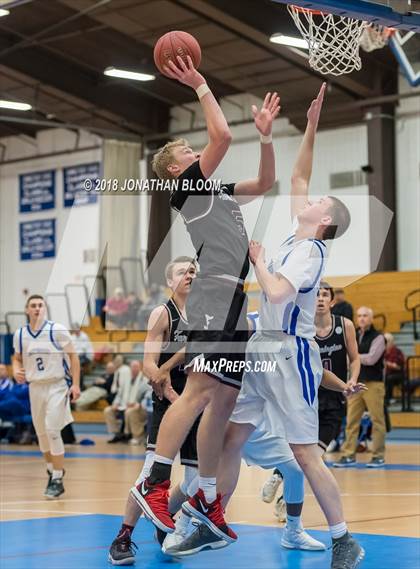Thumbnail 1 in Farmington @ Glastonbury photogallery.