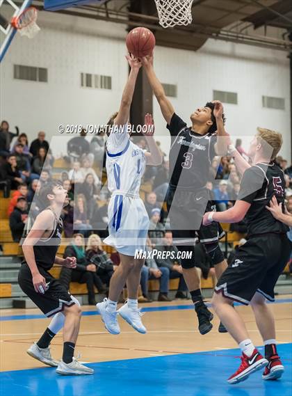 Thumbnail 3 in Farmington @ Glastonbury photogallery.