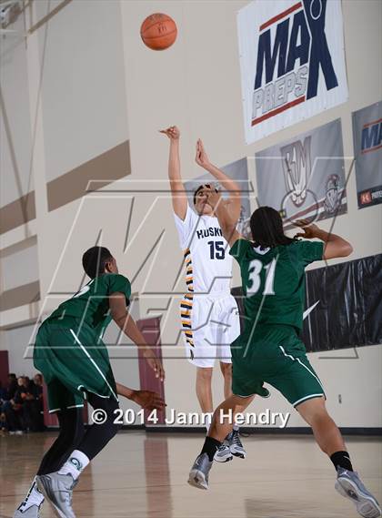 Thumbnail 2 in Murrieta Mesa vs JW North (MaxPreps Holiday Classic) photogallery.