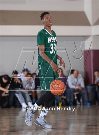 Thumbnail 1 in Murrieta Mesa vs JW North (MaxPreps Holiday Classic) photogallery.
