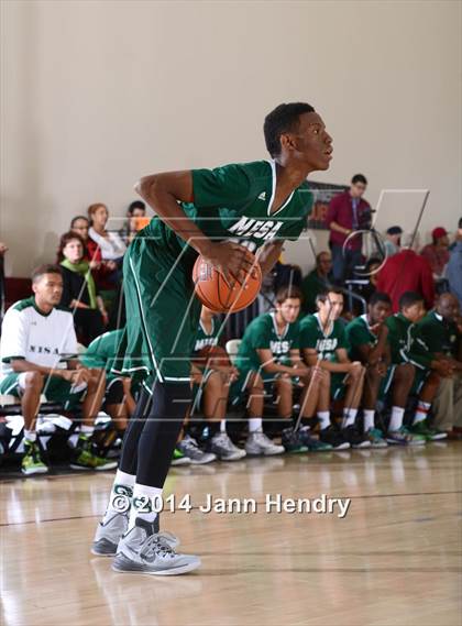 Thumbnail 2 in Murrieta Mesa vs JW North (MaxPreps Holiday Classic) photogallery.