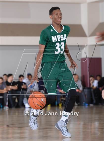 Thumbnail 1 in Murrieta Mesa vs JW North (MaxPreps Holiday Classic) photogallery.