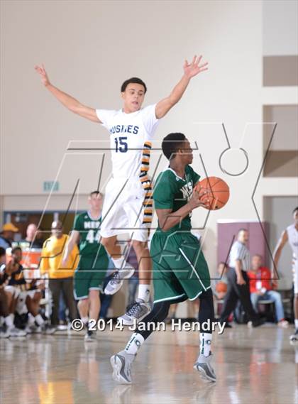 Thumbnail 3 in Murrieta Mesa vs JW North (MaxPreps Holiday Classic) photogallery.