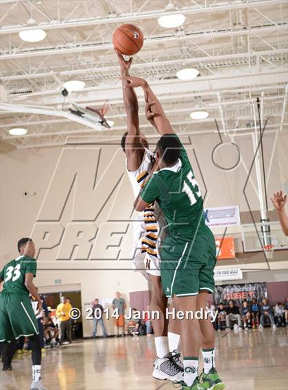 Thumbnail 2 in Murrieta Mesa vs JW North (MaxPreps Holiday Classic) photogallery.