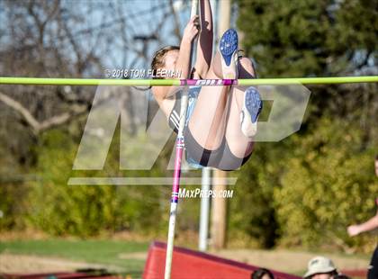 Thumbnail 3 in North District Invitational photogallery.
