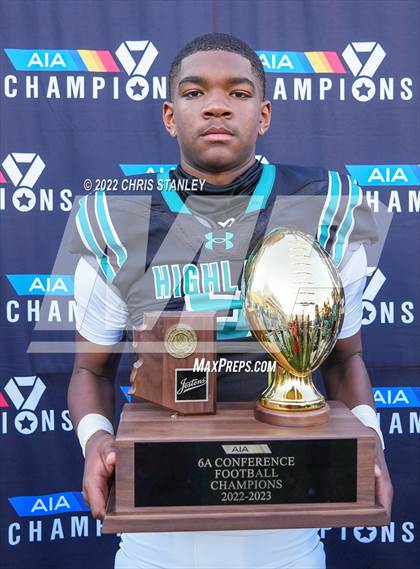 Thumbnail 1 in Highland (AIA 6A Final Awards) photogallery.