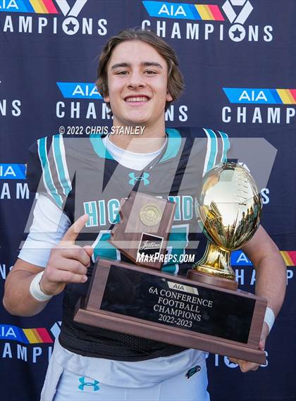 Thumbnail 3 in Highland (AIA 6A Final Awards) photogallery.