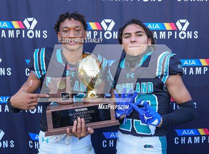 Thumbnail 2 in Highland (AIA 6A Final Awards) photogallery.