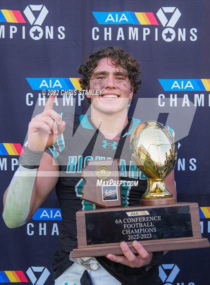 Thumbnail 2 in Highland (AIA 6A Final Awards) photogallery.