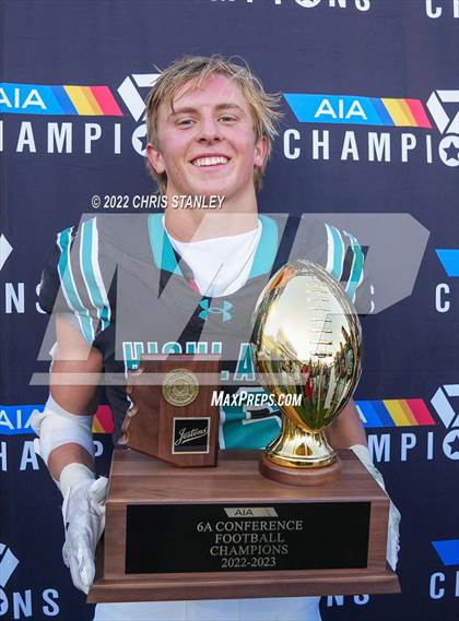 Thumbnail 3 in Highland (AIA 6A Final Awards) photogallery.