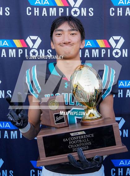 Thumbnail 2 in Highland (AIA 6A Final Awards) photogallery.