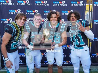 Thumbnail 1 in Highland (AIA 6A Final Awards) photogallery.