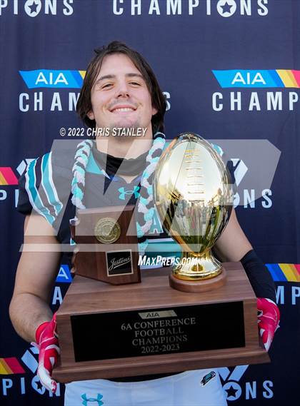 Thumbnail 3 in Highland (AIA 6A Final Awards) photogallery.