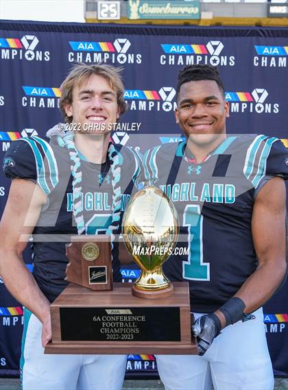 Thumbnail 2 in Highland (AIA 6A Final Awards) photogallery.
