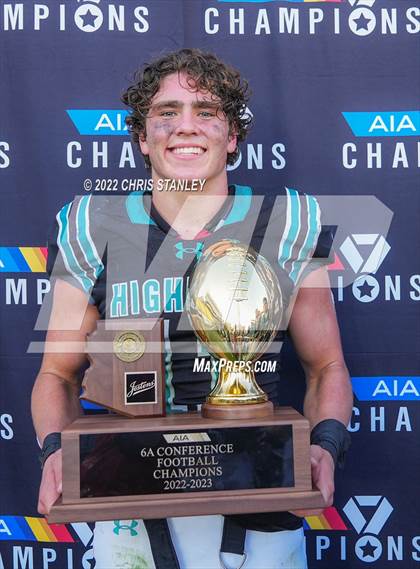 Thumbnail 1 in Highland (AIA 6A Final Awards) photogallery.