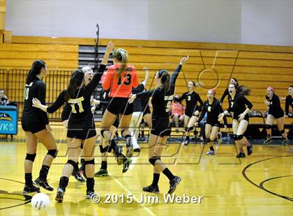 Thumbnail 2 in Mitchell @ Sunlake (FHSAA 6A Regional Semifinal Playoff) photogallery.