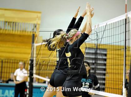 Thumbnail 2 in Mitchell @ Sunlake (FHSAA 6A Regional Semifinal Playoff) photogallery.
