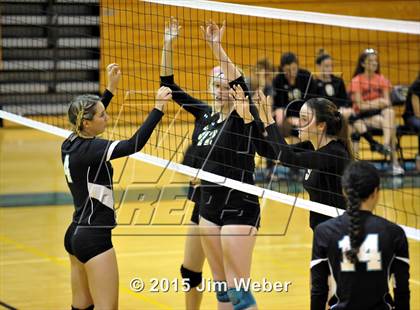 Thumbnail 1 in Mitchell @ Sunlake (FHSAA 6A Regional Semifinal Playoff) photogallery.