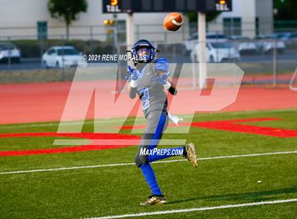 Thumbnail 1 in Jordan vs Sotomayor (CIF LACS 8-Man Semifinal Playoff ) photogallery.