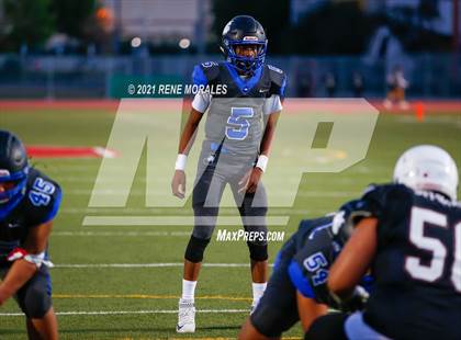 Thumbnail 2 in Jordan vs Sotomayor (CIF LACS 8-Man Semifinal Playoff ) photogallery.