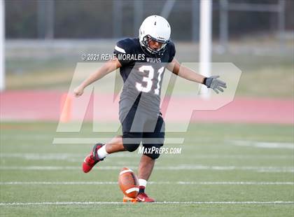 Thumbnail 1 in Jordan vs Sotomayor (CIF LACS 8-Man Semifinal Playoff ) photogallery.