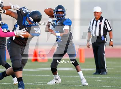 Thumbnail 2 in Jordan vs Sotomayor (CIF LACS 8-Man Semifinal Playoff ) photogallery.
