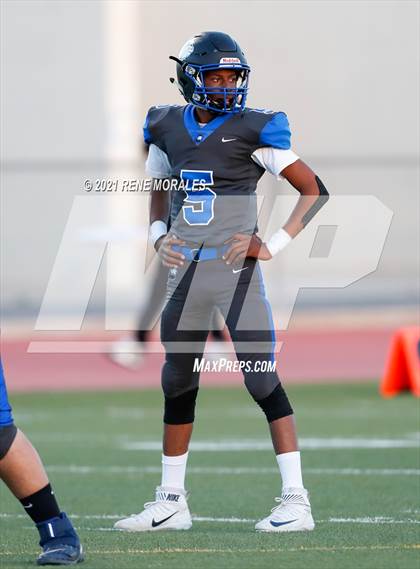 Thumbnail 1 in Jordan vs Sotomayor (CIF LACS 8-Man Semifinal Playoff ) photogallery.