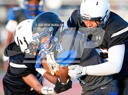 Thumbnail 2 in Jordan vs Sotomayor (CIF LACS 8-Man Semifinal Playoff ) photogallery.
