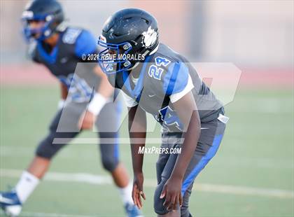 Thumbnail 1 in Jordan vs Sotomayor (CIF LACS 8-Man Semifinal Playoff ) photogallery.
