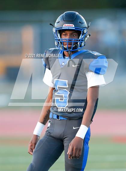 Thumbnail 2 in Jordan vs Sotomayor (CIF LACS 8-Man Semifinal Playoff ) photogallery.